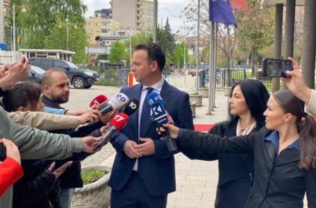 Faton Peci: Albulena Haxhiu sërish kandidate për kryetare të Kuvendit