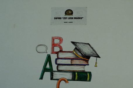 Shkolla “Zef Lush Marku” shënon 79-vjetorin e themelimit