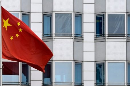 Kina kritikon Macronin për krahasimin e Ukrainës me Tajvanin
