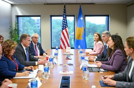 Osmani takohet me delegacionin e Kongresit Amerikan
