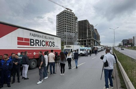 Bllokimi i rrugëve dhe deklaratat e përfaqësuesve të bizneseve – Gjithçka nga protesta e OEK-ut