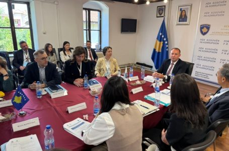 Një delegacion ndërkombëtar viziton Agjencinë për Parandalimin e Korrupsionit