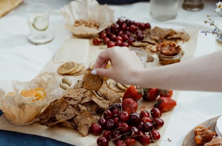 Nutricistja Baloku: Orari luan rol të rëndësishëm për një dietë sa më të balancuar