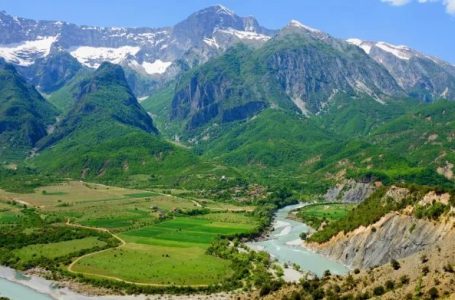 Media britanike “Times”: Zbuloni pikat sekrete dhe piktoreske të jugut të Shqipërisë