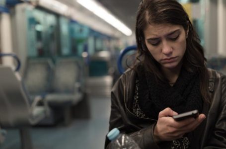 OBSH: Vajzat adoleshente janë grupi më i vetmuar në botë