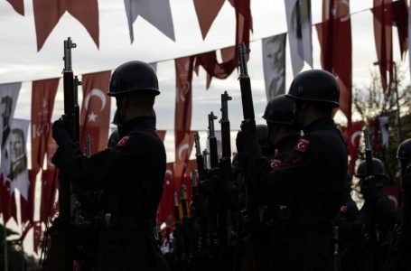 Turqia rrit sigurinë në kufirin me Iranin