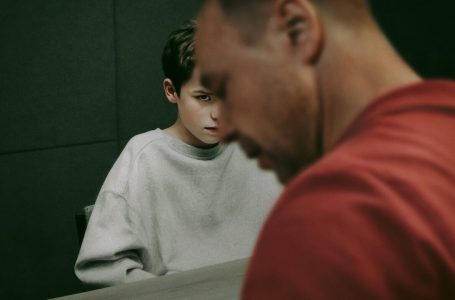 Ministria franceze e Arsimit: Seriali “Adolescence” do të transmetohet në shkolla si mjet edukimi