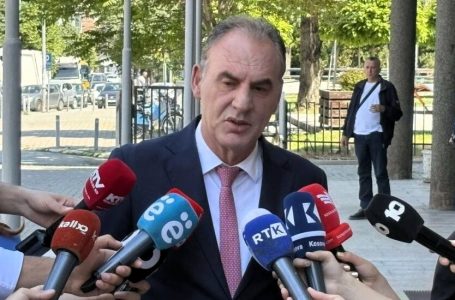 Limaj: Është koha që qytetarët të shikojnë kujt po ia japin besimin