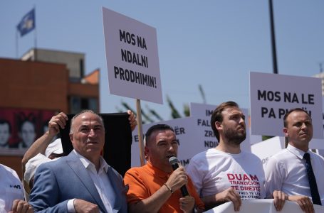 ​“Mos na lini pa punë”, bizneset kërkojnë tranzicion në tregun e lirë të energjisë