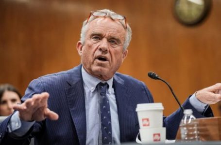 Robert F. Kennedy Jr shkarkon të gjithë komitetin e vaksinimit