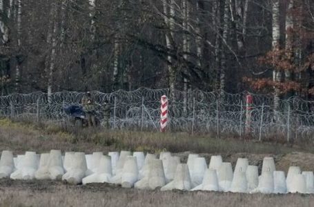 Polonia vendos fusha me mina në kufirin me Rusinë dhe Bjellorusinë