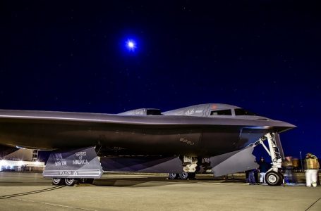 Amerikanët publikojnë pamjet e bombarduesve B-2 para sulmit ndaj Iranit