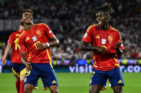 Barcelona vendos të aktivizojë klauzolën e lirimit të Nico Williams