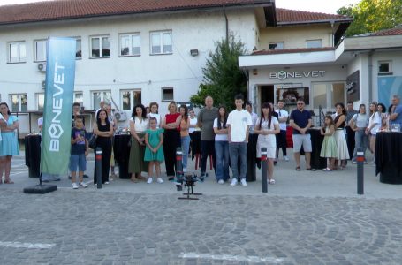 Nxënësit e Akademisë Krijuese në BONEVET prezantuan projektet finale