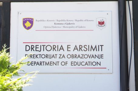 330 maturantë nuk e kalojnë Testin e Maturës në Gjakovë