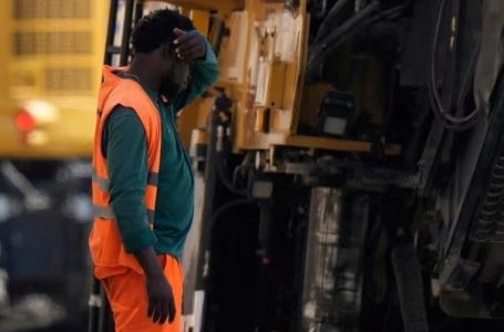 Italia kufizon punën në ambient të jashtëm