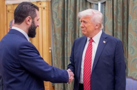 Trump urdhëron zyrtarisht heqjen e sanksioneve ndaj Sirisë