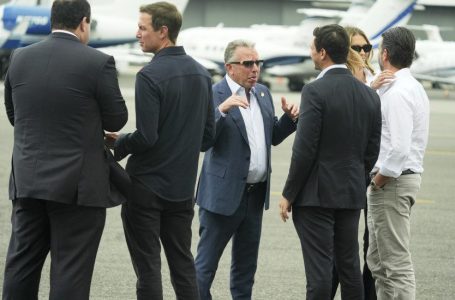 I dërguari i Trump inspekton zonat e shpërndarjes së ndihmave në Gaza