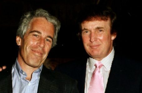 FBI-ja hoqi emrin e Trumpit nga dosjet e pedofilit Epstein
